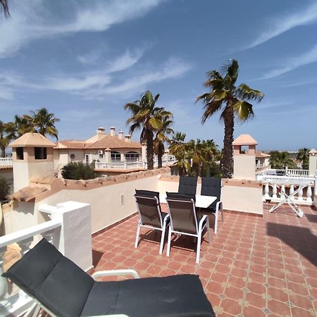 Schoenes Ruhiges Rooftop Apartment Mit Grosser Dachterrasse Торрев'єха Екстер'єр фото