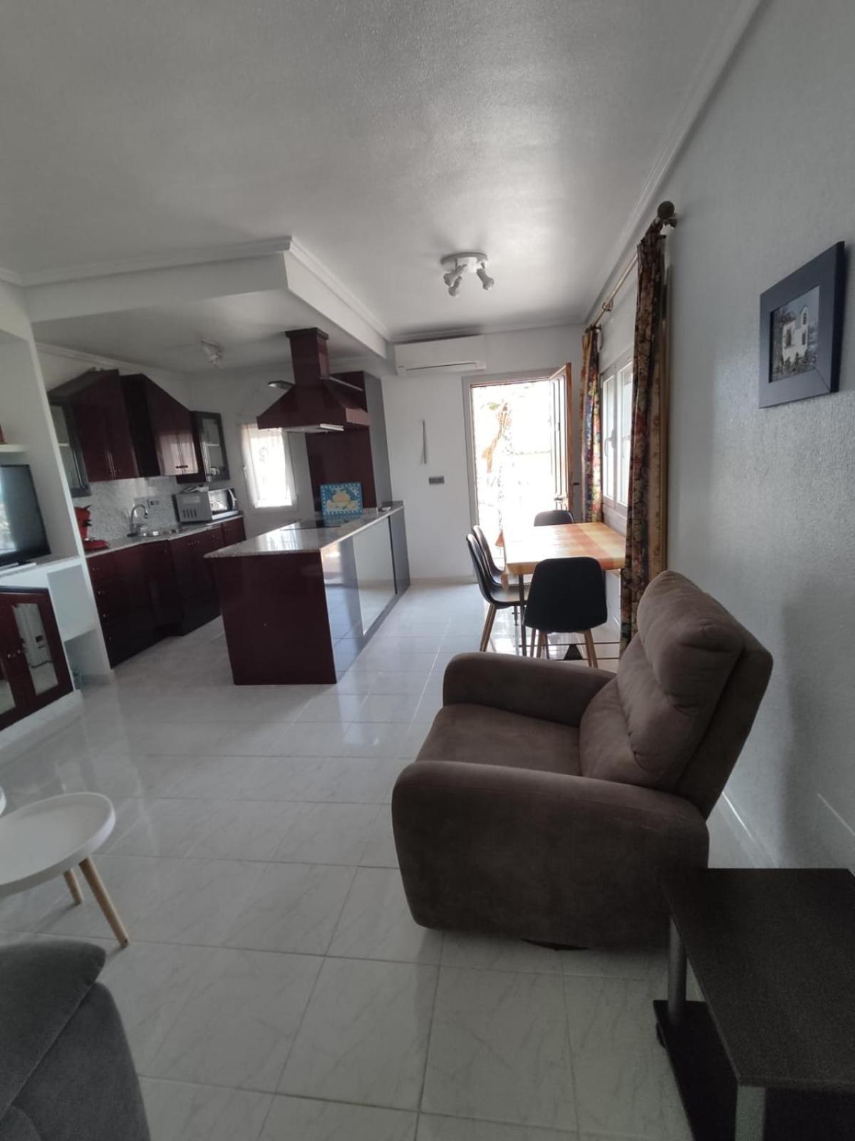 Schoenes Ruhiges Rooftop Apartment Mit Grosser Dachterrasse Торрев'єха Екстер'єр фото