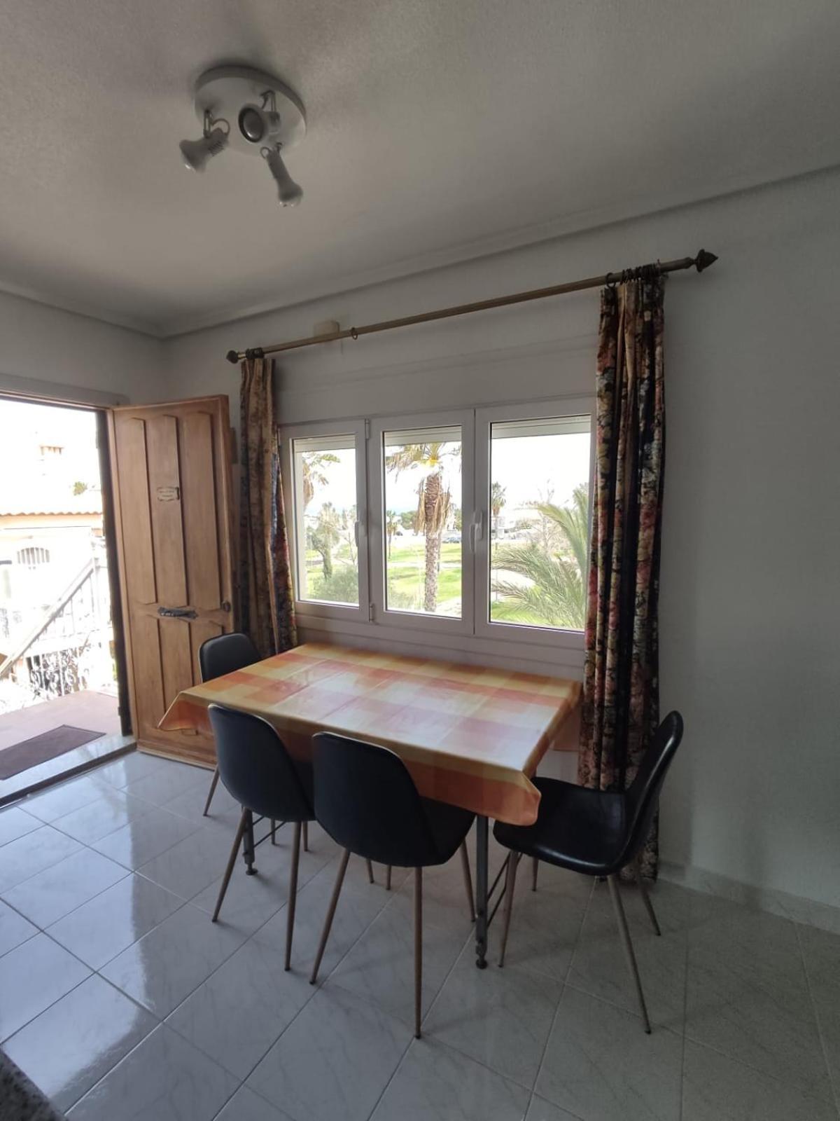 Schoenes Ruhiges Rooftop Apartment Mit Grosser Dachterrasse Торрев'єха Екстер'єр фото