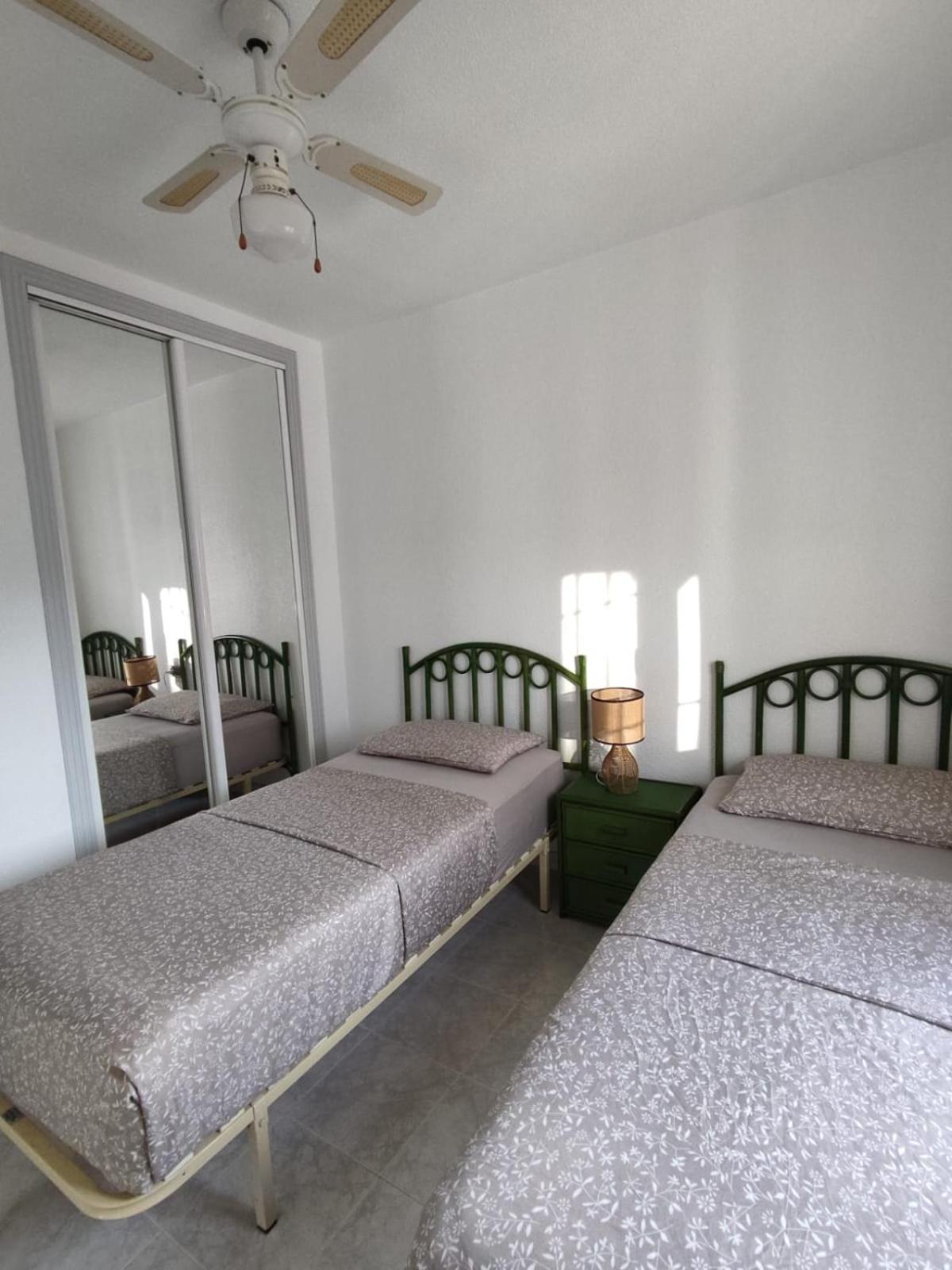 Schoenes Ruhiges Rooftop Apartment Mit Grosser Dachterrasse Торрев'єха Екстер'єр фото