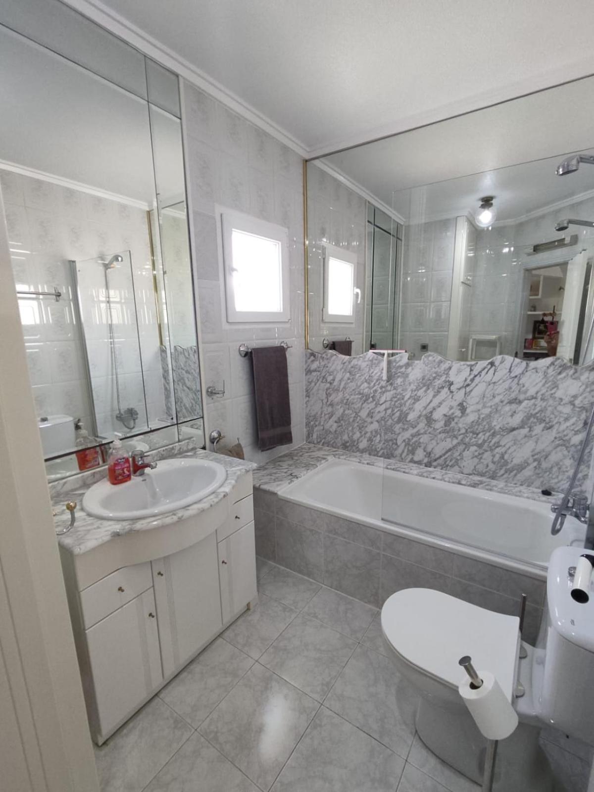 Schoenes Ruhiges Rooftop Apartment Mit Grosser Dachterrasse Торрев'єха Екстер'єр фото